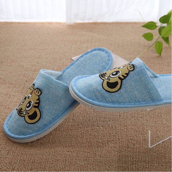 disposable children's slippers, comfortable closed toe cap, non-slip disposable slippers, suitable for families, ls, etc. mx5079
disposable children's slippers, comfortable closed toe cap, non-slip disposable slippers, suitable for families, ls, etc. mx5079