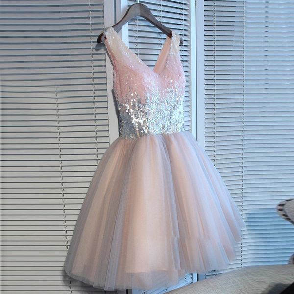 shinning short homecoming dresses with sequins v neck a line short cocktail party dress tulle lace up back customized prom dress cheap, Blue;pink
shinning short homecoming dresses with sequins v neck a line short cocktail party dress tulle lace up back customized prom dress cheap, Blue;pink