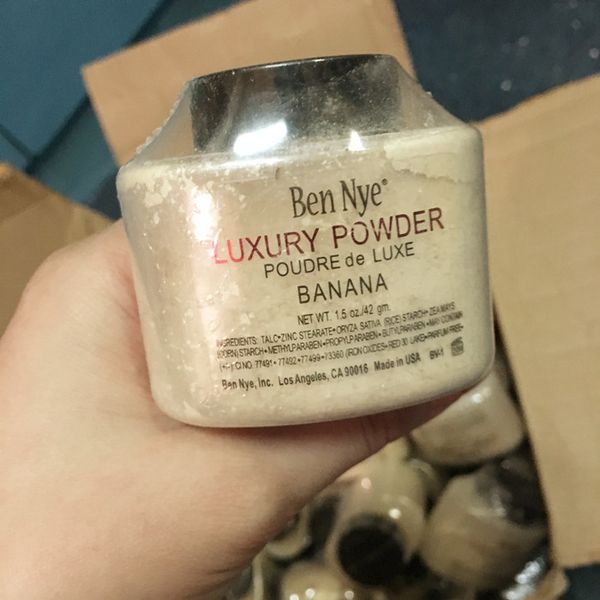 Доставка БЫСТРО! Бен Най Роскошный Порошок 42 г Новый Натуральный Лицо Loose Powder Водо
Доставка БЫСТРО! Бен Най Роскошный Порошок 42 г Новый Натуральный Лицо Loose Powder Водо