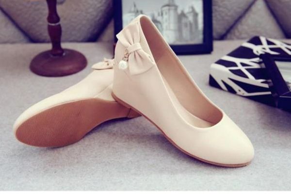 send women's single shoes 2018 spring and autumn new style bowknot round head shallow mouth korean slope heel shoes, Black 
send women's single shoes 2018 spring and autumn new style bowknot round head shallow mouth korean slope heel shoes, Black