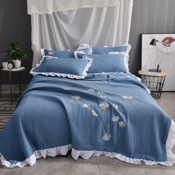 bedcover quilted flower bedspread chrysanthemum embroidered summer quilt covers bed covers coverlet bed pillowcases with ruffles
bedcover quilted flower bedspread chrysanthemum embroidered summer quilt covers bed covers coverlet bed pillowcases with ruffles