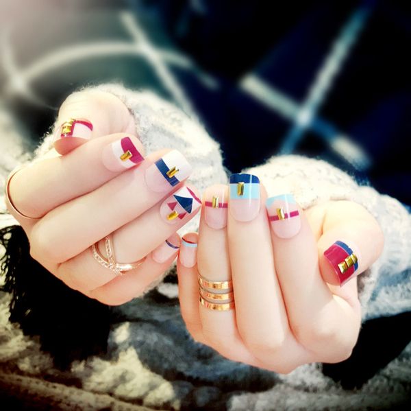 24pcs selling false nails plating metal nails square pink red and blue fashion style fake patch nail color blocking, Red;gold
24pcs selling false nails plating metal nails square pink red and blue fashion style fake patch nail color blocking, Red;gold
