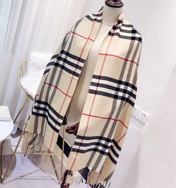 2018 autumn and winter new warm tassel scarf wholesale classic brand cashmere plaid scarf
2018 autumn and winter new warm tassel scarf wholesale classic brand cashmere plaid scarf