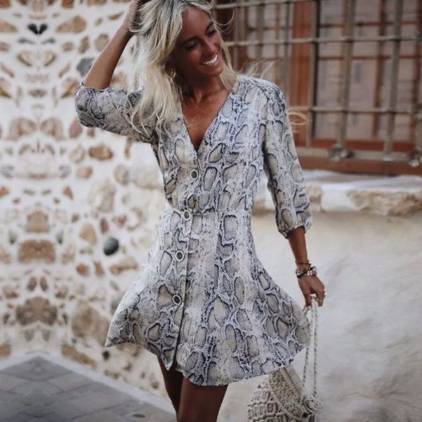 beforw v neck women dress vintage snake print party dress vestidos button fashion mini dresses autumn winter women clothes, Black;gray
beforw v neck women dress vintage snake print party dress vestidos button fashion mini dresses autumn winter women clothes, Black;gray