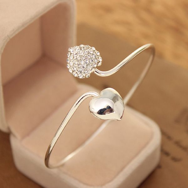 1 pcs exquisite heart bangles, women bracelet double heart open silver plated bangles gift for girlfriend, Black
1 pcs exquisite heart bangles, women bracelet double heart open silver plated bangles gift for girlfriend, Black