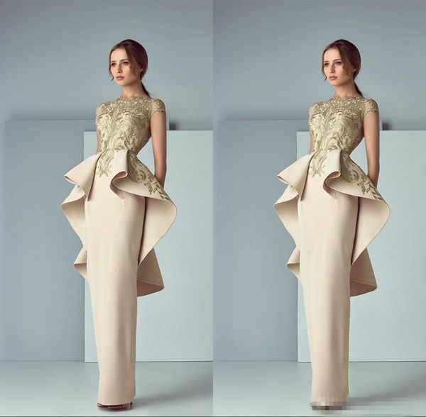 2018 Arabic Sytel Champagne Evening Wears with Ruffles Sheer Bateau Neck Back Peplum Sweep Train Lace Appliques Formal Prom Party Gowns
2018 Arabic Sytel Champagne Evening Wears with Ruffles Sheer Bateau Neck Back Peplum Sweep Train Lace Appliques Formal Prom Party Gowns
