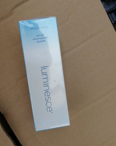 Whole ale jeune e lumine ce cellular erum rejuvenation bli ter bottle 15ml 0 5oz ealed box kin care
Whole ale jeune e lumine ce cellular erum rejuvenation bli ter bottle 15ml 0 5oz ealed box kin care