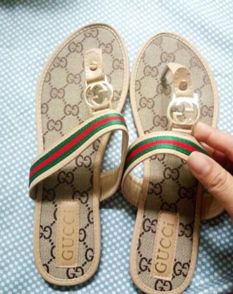 European and American individual leisure women summer fashion printed leather non-slip soft bottom slippers, can be worn on the outdoor 
European and American individual leisure women summer fashion printed leather non-slip soft bottom slippers, can be worn on the outdoor