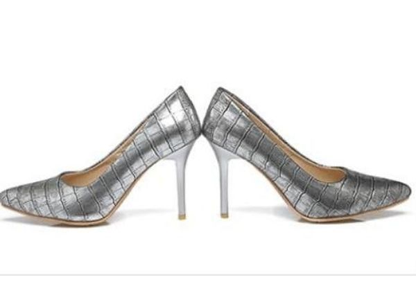 send 2018 spring new style pointed end women high-heeled low help shallow mouth single shoes@01, Black
send 2018 spring new style pointed end women high-heeled low help shallow mouth single shoes@01, Black