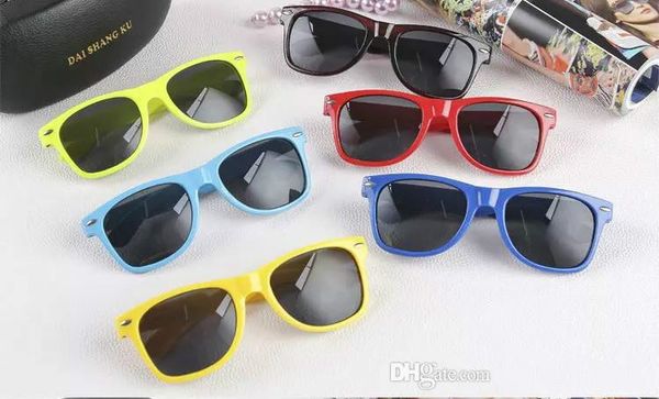 20pcs wholesale classic plastic sunglasses retro vintage square sun glasses for women men adults kids children, White;black
20pcs wholesale classic plastic sunglasses retro vintage square sun glasses for women men adults kids children, White;black