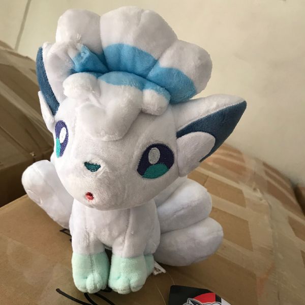 New 8 quot 22cm plu h toy un and moon alola vulpix plu h doll tuffed animal toy kid gift hipping
New 8 quot 22cm plu h toy un and moon alola vulpix plu h doll tuffed animal toy kid gift hipping