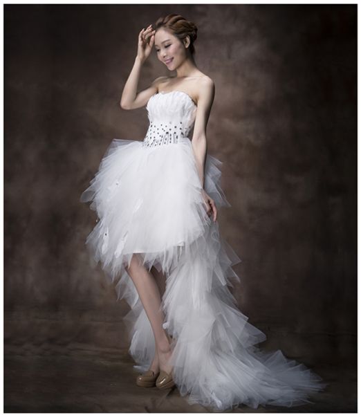2018 wedding dress with feathers real sample sweetheart sleeveless crystal beads hi-lo corset back bridal gowns custom made, White
2018 wedding dress with feathers real sample sweetheart sleeveless crystal beads hi-lo corset back bridal gowns custom made, White