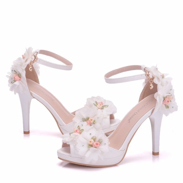 new fashionl flowers peep toe shoes for women heels white pearls word buckle wedding shoes thin heels shoes elegant plus size bridal sandals, Black
new fashionl flowers peep toe shoes for women heels white pearls word buckle wedding shoes thin heels shoes elegant plus size bridal sandals, Black
