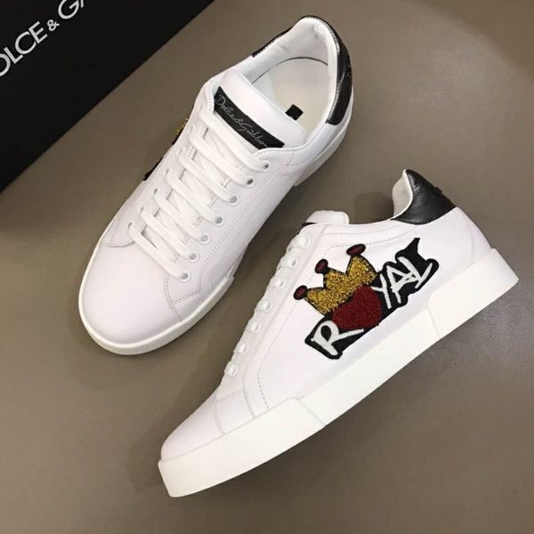 Men casual shoes 2018 new European station leather upper leather sheepskin flat shoes factory direct free shipping
Men casual shoes 2018 new European station leather upper leather sheepskin flat shoes factory direct free shipping
