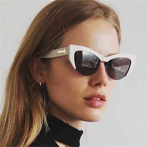 luxury vintage sunglasses woman t brand retro shades points big cat eye sun glasses for men ladies female sunglass mirror 2017, White;black
luxury vintage sunglasses woman t brand retro shades points big cat eye sun glasses for men ladies female sunglass mirror 2017, White;black