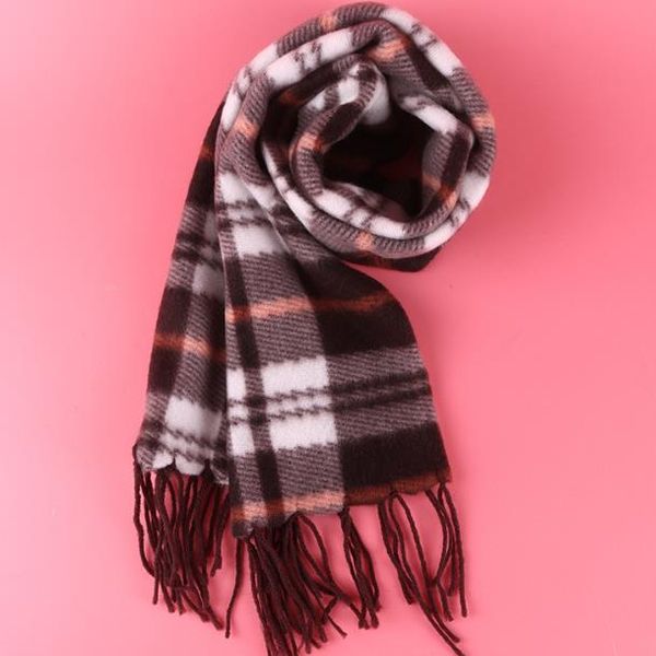 2018 autumn winter imitation cashmere men's english black and white plaid scarf warm wholesale promotional gifts, Blue;gray
2018 autumn winter imitation cashmere men's english black and white plaid scarf warm wholesale promotional gifts, Blue;gray