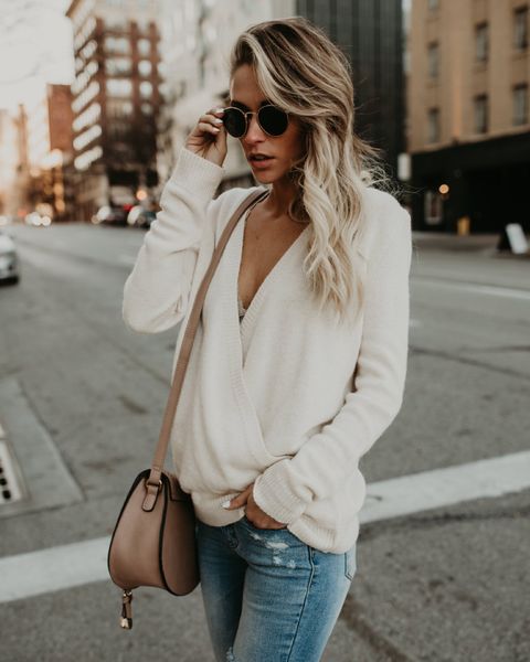 women rabbit woolen sweater deep v-neck sexy front cross autumn winter tops sweater, White;black
women rabbit woolen sweater deep v-neck sexy front cross autumn winter tops sweater, White;black