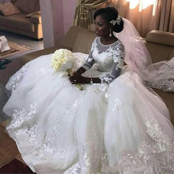 saudi arabia plus size lace wedding dresses 2019 scoop neckline applique beaded ball gown 3/4 long sleeve sheer tulle bridal gowns w1308, White
saudi arabia plus size lace wedding dresses 2019 scoop neckline applique beaded ball gown 3/4 long sleeve sheer tulle bridal gowns w1308, White