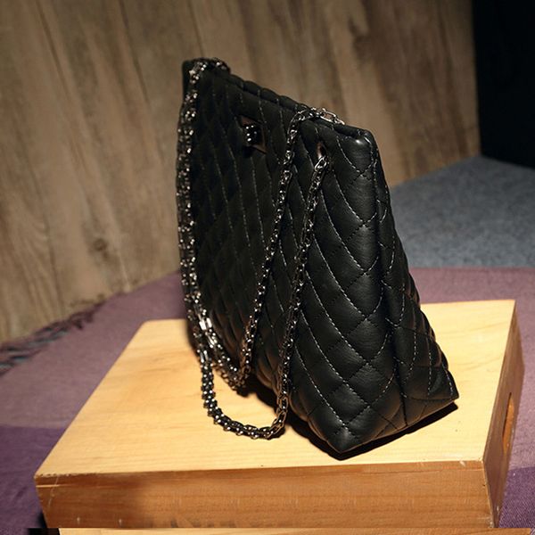 new brand women's bag europe and the united states fashion rhombic chain big bag shoulder bag ladies wholesale
new brand women's bag europe and the united states fashion rhombic chain big bag shoulder bag ladies wholesale