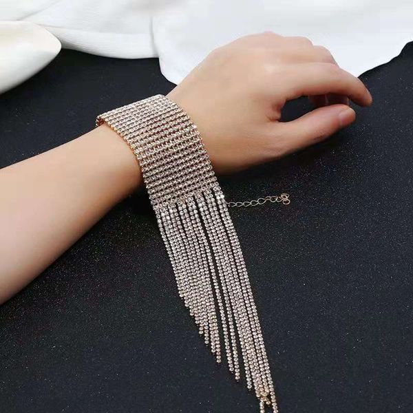 tassel chain diamonds tennis bracelet luxury party stage fringe jewelry women girl evening dress evening reception accessories ing, Golden;silver
tassel chain diamonds tennis bracelet luxury party stage fringe jewelry women girl evening dress evening reception accessories ing, Golden;silver