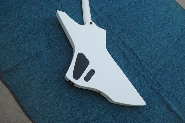 2018 white nakebyte jame hetfield ignature electric guitar with ro ewood fretboard e p nake explorer guitarra guitar
2018 white nakebyte jame hetfield ignature electric guitar with ro ewood fretboard e p nake explorer guitarra guitar