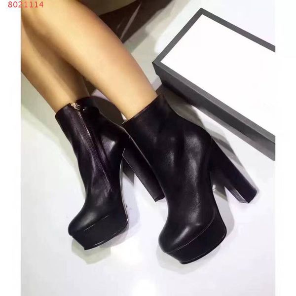 New luxury brand women's shoes high-heeled business boots leather zipper women's boots fashion casual boots 35-40 size high 14 cm
New luxury brand women's shoes high-heeled business boots leather zipper women's boots fashion casual boots 35-40 size high 14 cm