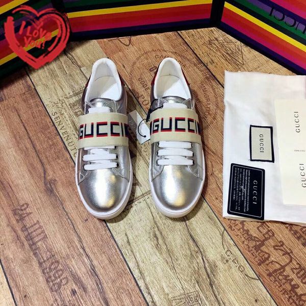 top Quality Luxury brand designer shoes new hot fashion top cowhide Patent leather making men's and women's super star shoes Shoebox AIR251
top Quality Luxury brand designer shoes new hot fashion top cowhide Patent leather making men's and women's super star shoes Shoebox AIR251