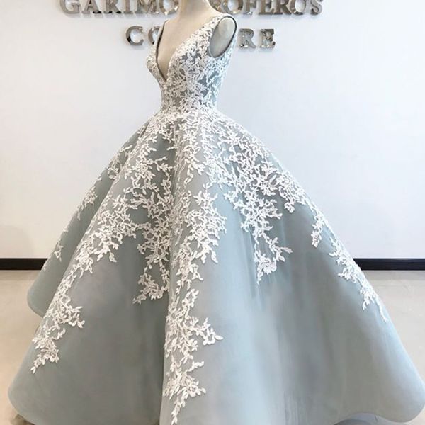 white lace appliqued prom dresses dubai glamorous v-neck sleeveless bodice lace-up evening dresses 2018 tulle ball gown party dress, Black
white lace appliqued prom dresses dubai glamorous v-neck sleeveless bodice lace-up evening dresses 2018 tulle ball gown party dress, Black