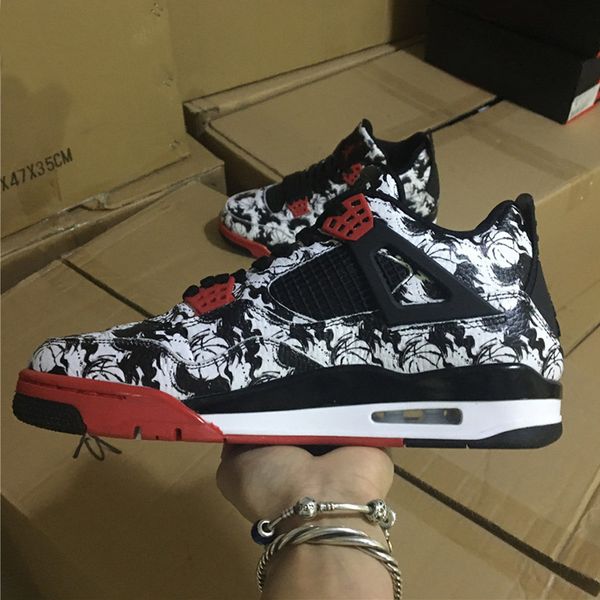 Hot Ins Tattoo Basketball Shoes 4s Chinese Elements Limited Edition Black White Red Cactus Jack University Mens Sports Sneaker
Hot Ins Tattoo Basketball Shoes 4s Chinese Elements Limited Edition Black White Red Cactus Jack University Mens Sports Sneaker