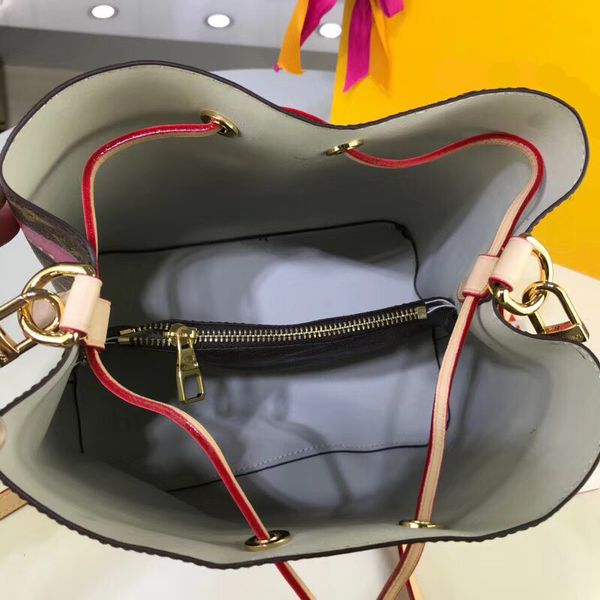 M44022 bucket bag flower printing houlder bag de igner handbag original material leather trap luxury handbag 40649 m44022
M44022 bucket bag flower printing houlder bag de igner handbag original material leather trap luxury handbag 40649 m44022
