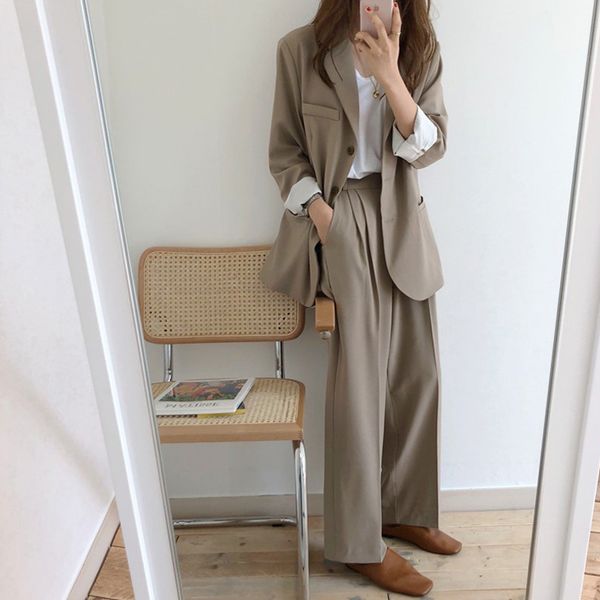 autumn loose women pant suits boyfriend style single breasted blazer & wide leg pants casual 2 pieces set 2018 high quality, White;black
autumn loose women pant suits boyfriend style single breasted blazer & wide leg pants casual 2 pieces set 2018 high quality, White;black