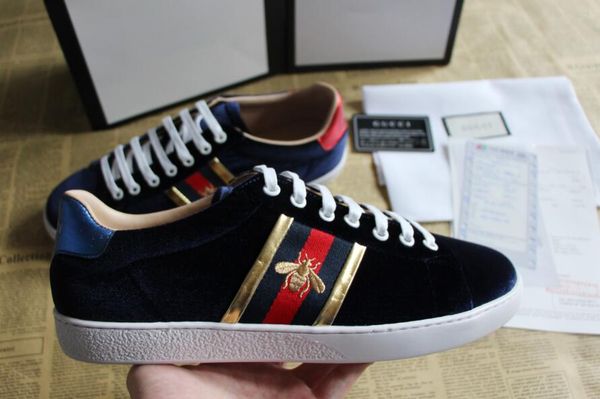 New men luxury de igner hoe for women with real leather gold green red tripe ca ual ace neaker black ize 35 46
New men luxury de igner hoe for women with real leather gold green red tripe ca ual ace neaker black ize 35 46