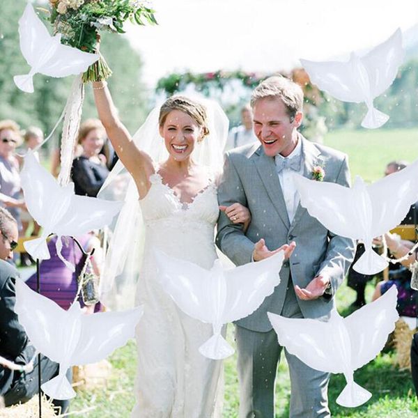 105*42cm flying white dove balloons wedding globos balao dove balloons peace bird ball pigeons peace dove foil balloons
105*42cm flying white dove balloons wedding globos balao dove balloons peace bird ball pigeons peace dove foil balloons