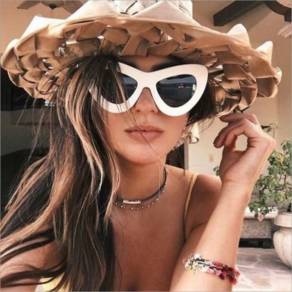 brand design cat eye sunglasses full frame sunglasses women club sun glasses outdoors driving glasses uv 400 eyewear with box, White;black
brand design cat eye sunglasses full frame sunglasses women club sun glasses outdoors driving glasses uv 400 eyewear with box, White;black