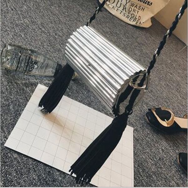 ladies chain glossy gold evening letter clutch bags black tassel minaudiere party bag cluth silver box handbag purse metal women krjjf, Red;black
ladies chain glossy gold evening letter clutch bags black tassel minaudiere party bag cluth silver box handbag purse metal women krjjf, Red;black