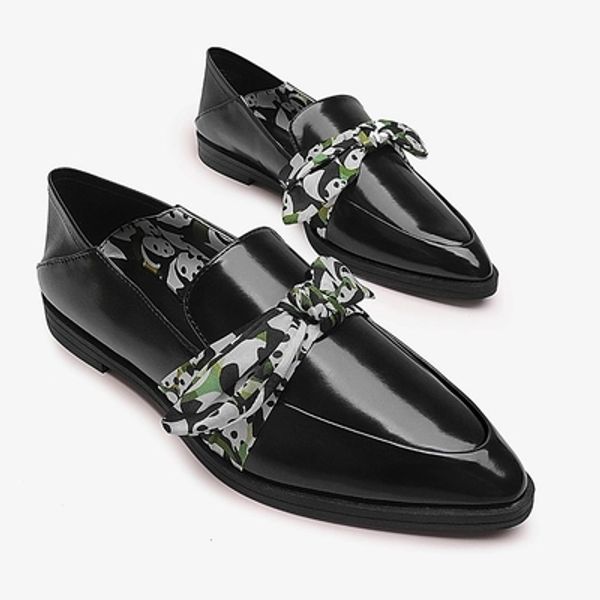 2018 fall season new style ladies black shoes women leather shoes with printed ribbons casual low heel shoes
2018 fall season new style ladies black shoes women leather shoes with printed ribbons casual low heel shoes