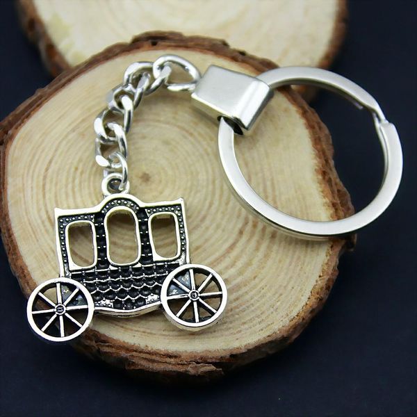 6 pieces key chain women key rings couple keychain for keys carriage 30x27mm, Slivery;golden
6 pieces key chain women key rings couple keychain for keys carriage 30x27mm, Slivery;golden