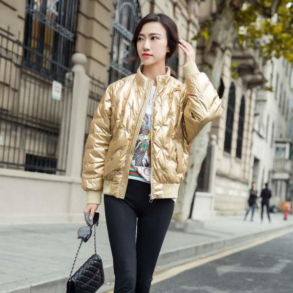 2018 new fashion brand diamond beading glossy fabric real down parkas coat female winter loose style warm jacket wq568, Black
2018 new fashion brand diamond beading glossy fabric real down parkas coat female winter loose style warm jacket wq568, Black
