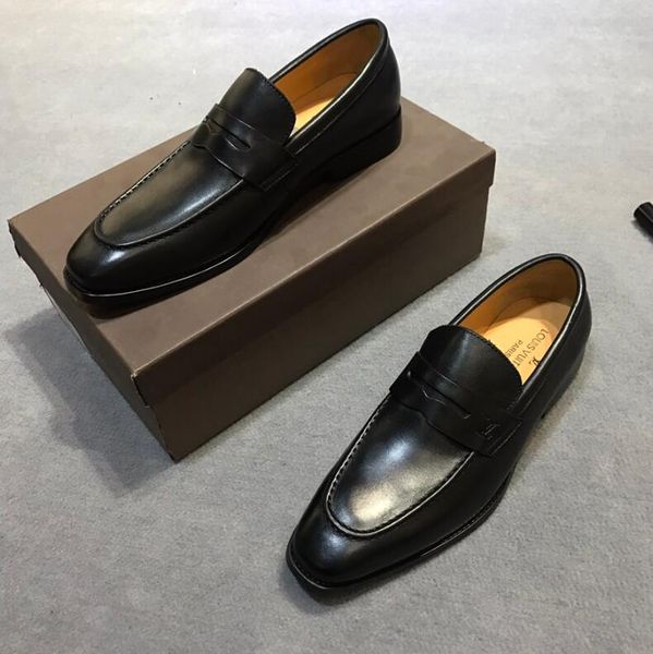 with box fa hion de igner brand genuine leather men lip on leather hoe fa hion brand men flat comfy driving hoe
with box fa hion de igner brand genuine leather men lip on leather hoe fa hion brand men flat comfy driving hoe