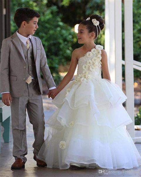 princess ball gown flower girl dresses for weddings puffy skirt spaghetti straps beaded lace appliques little girls pageant dress tulle, White;blue
princess ball gown flower girl dresses for weddings puffy skirt spaghetti straps beaded lace appliques little girls pageant dress tulle, White;blue
