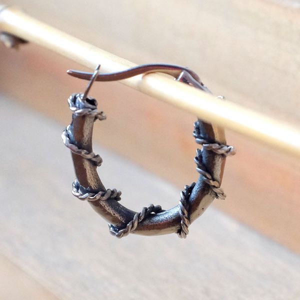 euramerican personality retro old stainless steel rattan earrings anti allergy men's ear studs, Golden;silver
euramerican personality retro old stainless steel rattan earrings anti allergy men's ear studs, Golden;silver