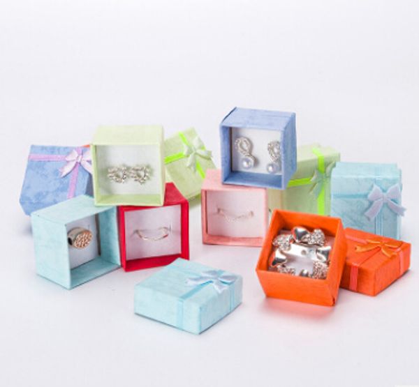 jewelry storage box earring ring organizer 4x4cm square necklace display container with bowknot jewelry paper gift box
jewelry storage box earring ring organizer 4x4cm square necklace display container with bowknot jewelry paper gift box