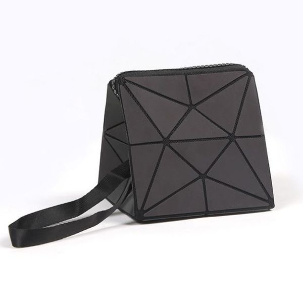 fjwsw 2018 new fashion little coin purses geometric design e luminous cute handbags, Red;black
fjwsw 2018 new fashion little coin purses geometric design e luminous cute handbags, Red;black