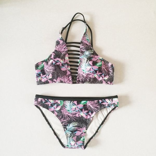 bikinis set 2018 vintage print swimwear for women high neck swimsuit brazilian beach swim wear hollow out bathing suits
bikinis set 2018 vintage print swimwear for women high neck swimsuit brazilian beach swim wear hollow out bathing suits