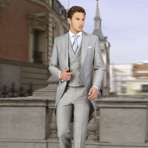 italian gray tailcoat wedding suits for men retro groom tuxedo slim fit 3 pieces double breasted jacket + pants + party vest, White;black
italian gray tailcoat wedding suits for men retro groom tuxedo slim fit 3 pieces double breasted jacket + pants + party vest, White;black