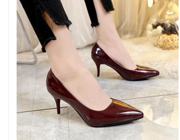 send high heeled shoes women 2018 spring and autumn sharp head shallow mouth big code small code fine heel, Black
send high heeled shoes women 2018 spring and autumn sharp head shallow mouth big code small code fine heel, Black