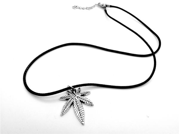 npc-antique silver maple leaf strings necklace small leaves african vintage green plant tree grass leather rope lucky mother men's fami, Black
npc-antique silver maple leaf strings necklace small leaves african vintage green plant tree grass leather rope lucky mother men's fami, Black