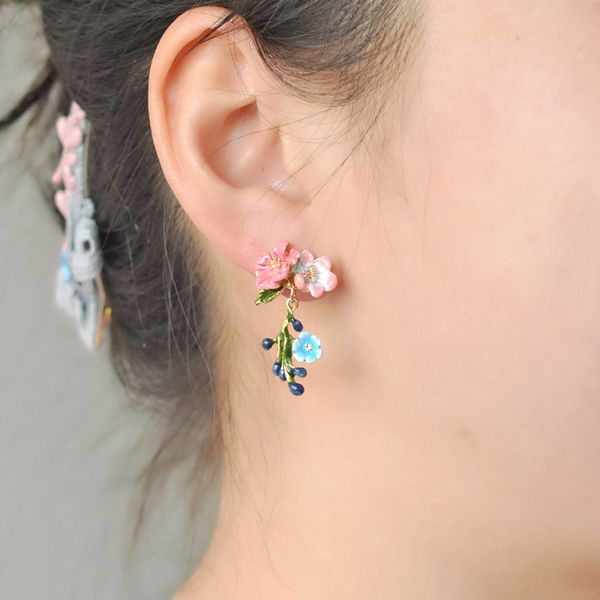 warmhome trendy jewelry enamel glaze cute plants series pink flowers blue branches pendant stud earrings for women, Golden;silver
warmhome trendy jewelry enamel glaze cute plants series pink flowers blue branches pendant stud earrings for women, Golden;silver