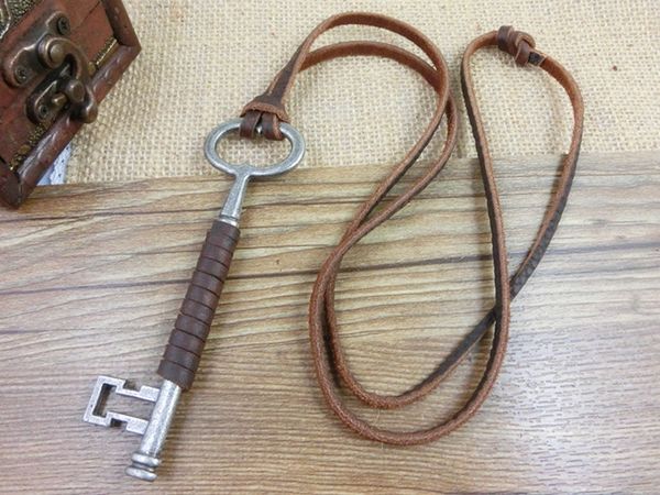 2017 new punk men statement necklaces long leather rope choker old key pendant collier collares necklace for women jewelry gift, Silver
2017 new punk men statement necklaces long leather rope choker old key pendant collier collares necklace for women jewelry gift, Silver