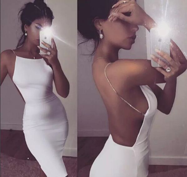 dress two colors solid black and white summer slash neck sequin chain knee length bodycon backless dress, White;black
dress two colors solid black and white summer slash neck sequin chain knee length bodycon backless dress, White;black